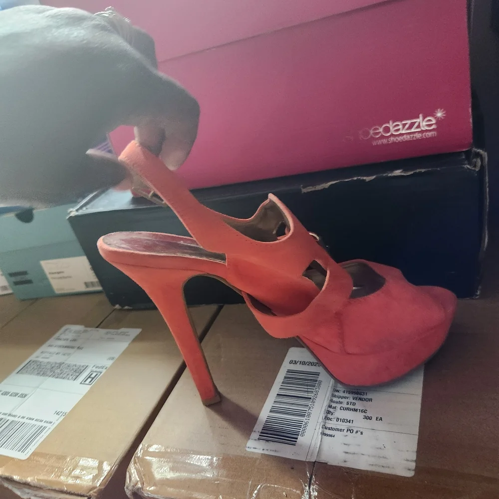 Heels - Picture 4 of 16